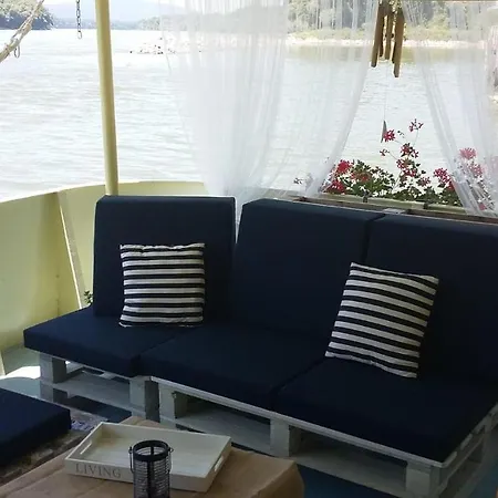 Botel Certo Nautica